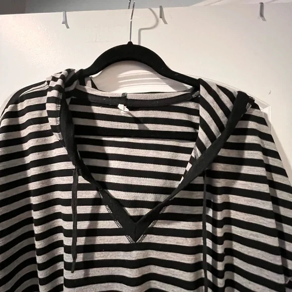 Striped Black and White Women's Sweater - Picture 3 of 8